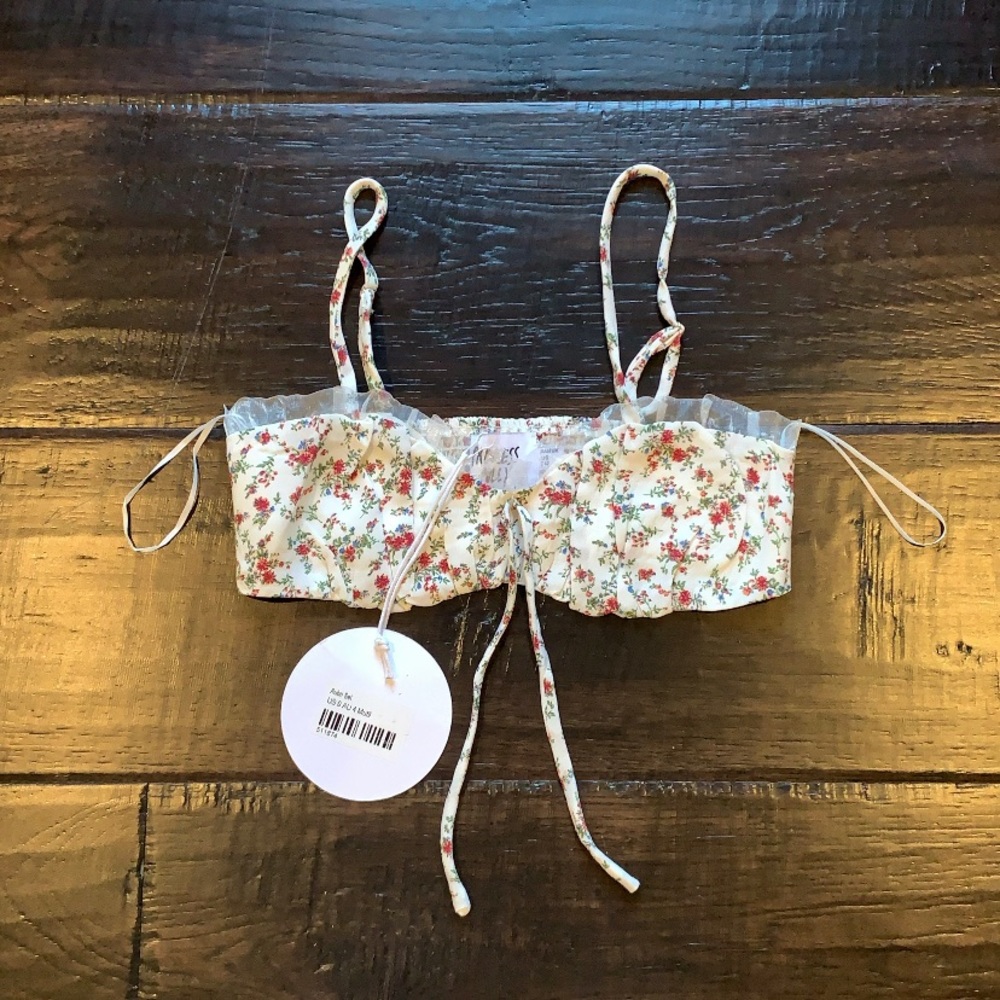 NWT Aubri Set Multi Top